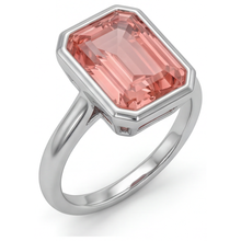 Afbeelding in Gallery-weergave laden, Perzikkleurige saffier 2,5 karaat natuurlijke smaragdgeslepen padparadscha solitairering met lunette van 14k witgoud
