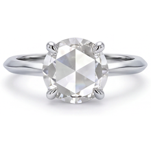 Afbeelding in Gallery-weergave laden, Fijne Diamant Rond Geslepen Solitaire Ring in 14K Witgoud – hoofdaanzicht
