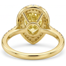 Afbeelding in Gallery-weergave laden, Gele Kanarie Diamant Peervormig Halo Verlovingsring in 14K Geelgoud – bovenaanzicht
