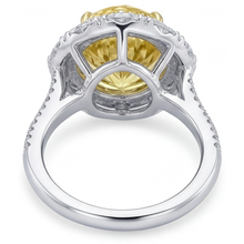 Afbeelding in Gallery-weergave laden, Gele Kanarie Diamant Halo Zetting Ring 3,50 karaat Tweekleurig 14K Goud – zijaanzicht
