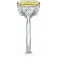 Afbeelding in Gallery-weergave laden, Geraffineerd Trilogie Ring 4 karaat – profielaanzicht
