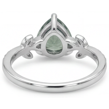 Afbeelding in Gallery-weergave laden, Green Prasiolite Trilliant Edelsteen Ring in 14 Karaat Witgoud – achteraanzicht
