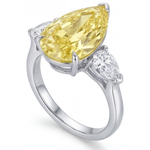 Afbeelding in Gallery-weergave laden, Op maat gemaakt Kanariegele Diamant Ring 3,25 karaat – bovenaanzicht
