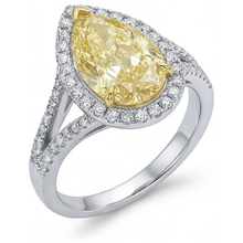 Afbeelding in Gallery-weergave laden, Kanariegele Diamant Peervormig Statement Ring in 14 Karaat Tweekleurig Goud – profielaanzicht
