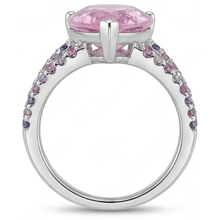 Afbeelding in Gallery-weergave laden, Kunzite Solitaire met Zijstenen – profielaanzicht
