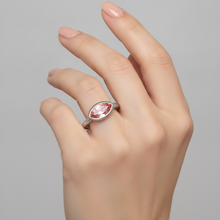 Afbeelding in Gallery-weergave laden, Antieke Padparadscha Saffier Ring 3,5 Karaat Labgekweekt Markies Lunette Solitair 14k Witgoud
