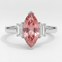 Perzikkleurige saffier 3,1 karaat echte marquise padparadscha en witte baguette driesteenring platina