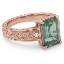 Afbeelding in Gallery-weergave laden, Moss Agate Trap Slijpvorm Edelsteen Ring in 14K Rosé Goud – zijaanzicht
