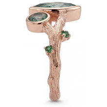 Afbeelding in Gallery-weergave laden, Moss Agate Marquise Slijpvorm Sieraadsteen Ring in 14K Rosé Goud – bovenaanzicht
