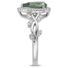 Afbeelding in Gallery-weergave laden, Druppelvormig Moss Agate ring in 14 Karaat Witgoud – hoekaanzicht
