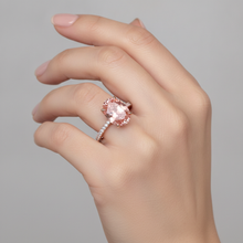 Afbeelding in Gallery-weergave laden, Padparadscha saffier ring 4,3 karaat labgekweekt ovaal pavé 14K roségoud
