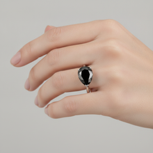 Afbeelding in Gallery-weergave laden, Zwarte Diamant Sieraden 5 Karaat Echte Peervormige Solitairering 14K Witgoud
