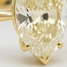 Afbeelding in Gallery-weergave laden, Larimar en diamant verlovingsring 2 karaat natuurlijk peervormig fantasiegeel solitair 18k goud
