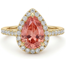 Afbeelding in Gallery-weergave laden, Perzikkleurige Saffier 2,8 Karaat Echte Peervormige Padparadscha Halo Pavé Ring 14K Geelgoud
