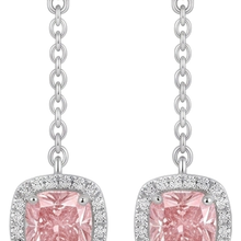 Afbeelding in Gallery-weergave laden, Roze diamanten oorhangers 3 karaat labgekweekt kussenvorm halo 14k witgoud
