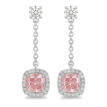 Afbeelding in Gallery-weergave laden, Roze diamanten oorhangers 3 karaat labgekweekt kussenvorm halo 14k witgoud
