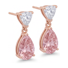 Afbeelding in Gallery-weergave laden, Roze diamanten oorhangers 4,5 karaat labgekweekt peervorm met trilliant-bovenzijde 14K roségoud en witgoud tweekleurig

