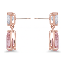 Afbeelding in Gallery-weergave laden, Roze diamanten oorhangers 4,5 karaat labgekweekt peervorm met trilliant-bovenzijde 14K roségoud en witgoud tweekleurig
