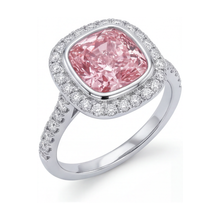 Afbeelding in Gallery-weergave laden, Roze diamanten verlovingsring 3,35 karaat kussenslijpsel
