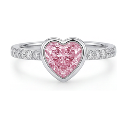 Ring met hartvormige roze diamant van 2,35 karaat