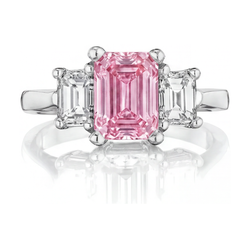 Ring met smaragdgeslepen roze diamant van 3,4 karaat