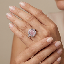 Afbeelding in Gallery-weergave laden, Ring met ronde roze diamant van 3,9 karaat
