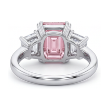 Afbeelding in Gallery-weergave laden, Smaragdgeslepen roze diamanten ring van 4 karaat
