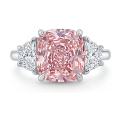 Ring met roze diamant van 5,2 karaat, kussenslijpsel