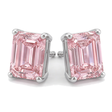Afbeelding in Gallery-weergave laden, Roze diamant oorknopjes 3 karaat labgekweekt smaragdslijpsel 14k witgoud
