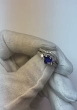 Video laden en afspelen in Gallery-weergave, Diamanten trouwring set hart blauwe saffier antieke stijl 3,50 karaat

