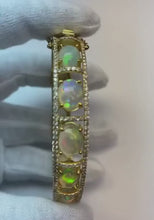 Video laden en afspelen in Gallery-weergave, Opal Diamond Bracelet Prong Set 89 karaat armband dames
