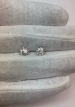 Video laden en afspelen in Gallery-weergave, Solitaire ronde geslepen diamanten oorbellen 2 karaat vrouwen sieraden
