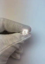 Video laden en afspelen in Gallery-weergave, 1,75 ct. Kussen diamanten solitaire ring wit goud
