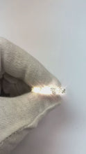 Video laden en afspelen in Gallery-weergave, Schitterende diamanten 4 ct. Eeuwigheid Trouwring Vrouwen Sieraden
