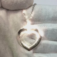 Video laden en afspelen in Gallery-weergave, 1,6 ct rond geslepen diamanten hartvorm hanger ketting
