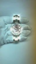 Video laden en afspelen in Gallery-weergave, Rolex Datumjust Horloge Roze Parelmoer Wijzerplaat Aangepaste Diamanten rand roestvrij staal
