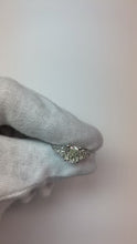 Video laden en afspelen in Gallery-weergave, 3 Karaat Kussenslijpsel Halve Manen Baguette Natuurlijke uit de aarde gewonnen Diamanten Ring Uitstekend Slijpsel 14K
