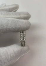 Video laden en afspelen in Gallery-weergave, 2.2 ct ronde diamanten hoepeloorring witgouden sieraden
