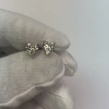 Video laden en afspelen in Gallery-weergave, 1.30 Ct Heart Cut Diamond Stud Earring Dames gouden sieraden
