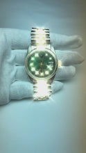 Video laden en afspelen in Gallery-weergave, Rolex Datejust tweekleurig horloge met groene Natuurlijke echte diamant ( niet in het laboratorium gekweekt )en wijzerplaat van 36 mm
