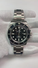 Video laden en afspelen in Gallery-weergave, Rolex Submariner 41mm roestvrij staal
