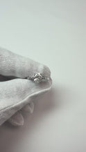 Video laden en afspelen in Gallery-weergave, 2.01 ct. Ovale Echt Diamant Drie 3 Stenen Ring Wit Goud Nieuw
