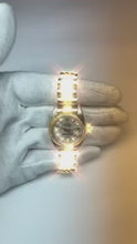 Video laden en afspelen in Gallery-weergave, Rolex Lady Datejust 26 mm Zilveren Jubilee Diamant Wijzerplaat Tweekleurig Horloge
