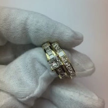 Video laden en afspelen in Gallery-weergave, 4.50 karaat diamanten prinses geslepen verlovingsring geel goud 14K

