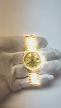 Video laden en afspelen in Gallery-weergave, Natuurlijke uit de aarde gewonnen diamanten lunette Presidentiële stijl horloge G Champagne Wijzerplaat met Streepindexen Dj
