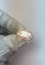 Video laden en afspelen in Gallery-weergave, Old Miner ronde diamanten ring 1,50 karaat witgoud 14K
