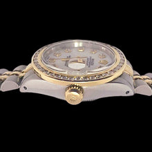 Afbeelding in Gallery-weergave laden, roestvrij staal gouden Rolex Datumjust dameshorloge met diamanten wijzerplaat en kanaalset rand
