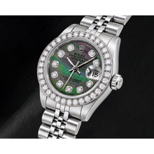 Afbeelding in Gallery-weergave laden, Rolex Datejust 69174 26mm Zwart Parelmoer Diamanten Wijzerplaat Roestvrij Staal Horloge

