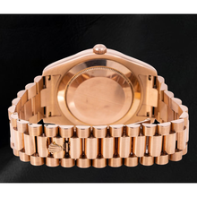 Afbeelding in Gallery-weergave laden, Rolex Day Date II 218235 41mm Zalmkleurige Diamanten Wijzerplaat Roségoud Horloge
