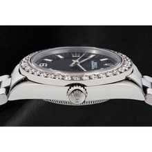 Afbeelding in Gallery-weergave laden, Rolex Oyster Perpetual 26mm 76030 Horloge met Zwarte Arabische Wijzerplaat en Diamanten Lunette
